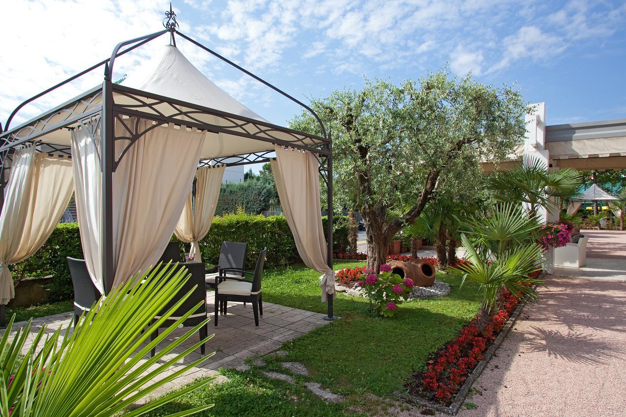 Hotel Terme Cristoforo Abano Terme Esterno foto